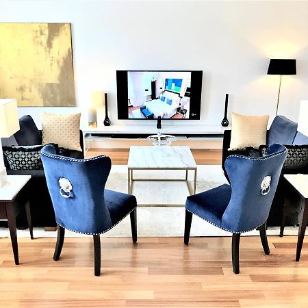 Luxury Suites & Apartments Mondrian Market Square II ワルシャワ エクステリア 写真