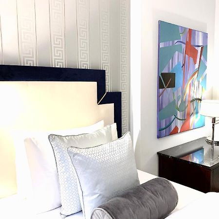 Luxury Suites & Apartments Mondrian Market Square II ワルシャワ エクステリア 写真