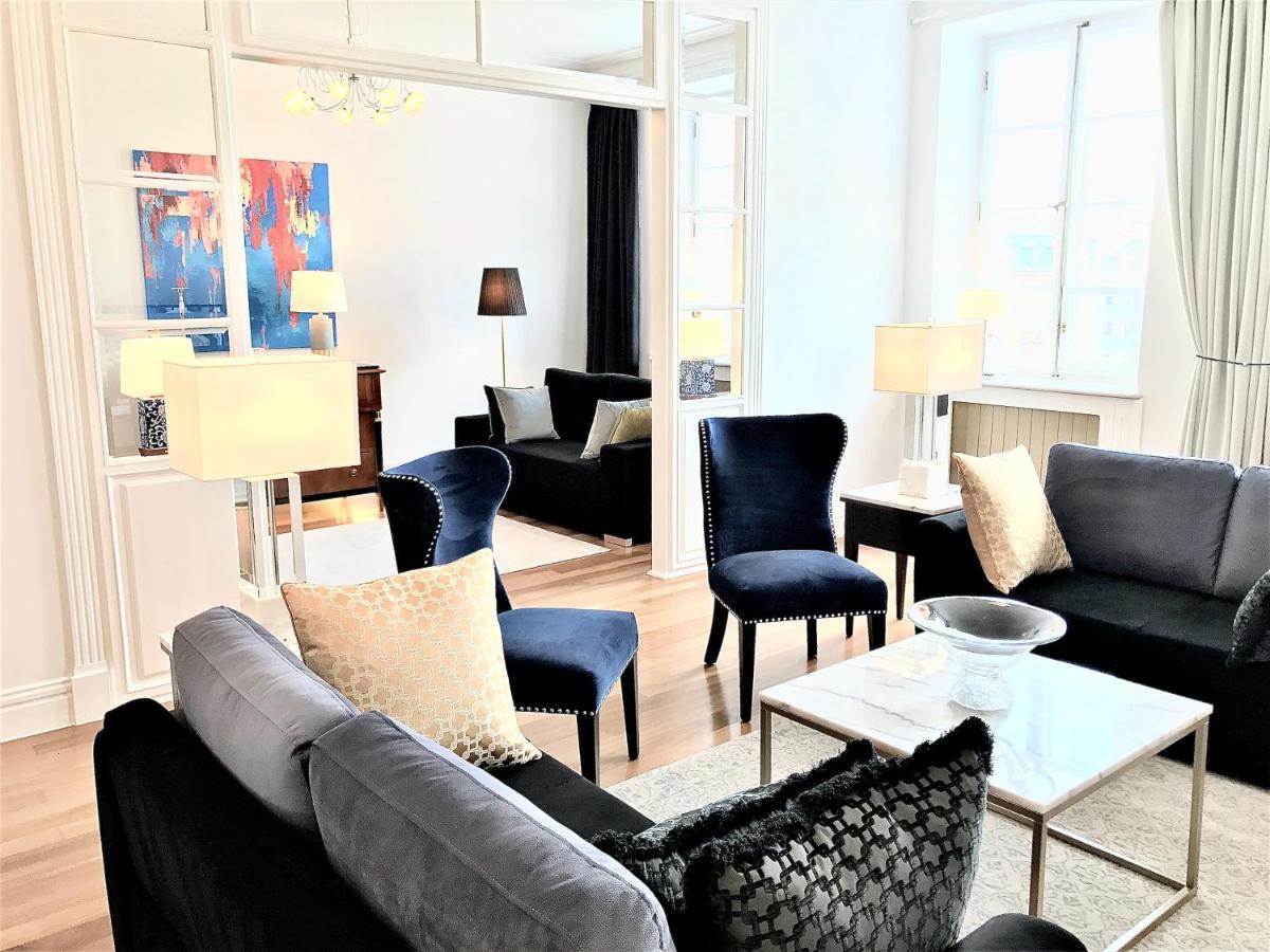 Luxury Suites & Apartments Mondrian Market Square II ワルシャワ エクステリア 写真