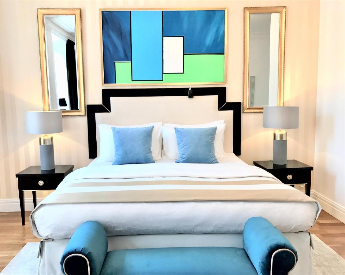 Luxury Suites & Apartments Mondrian Market Square II ワルシャワ エクステリア 写真