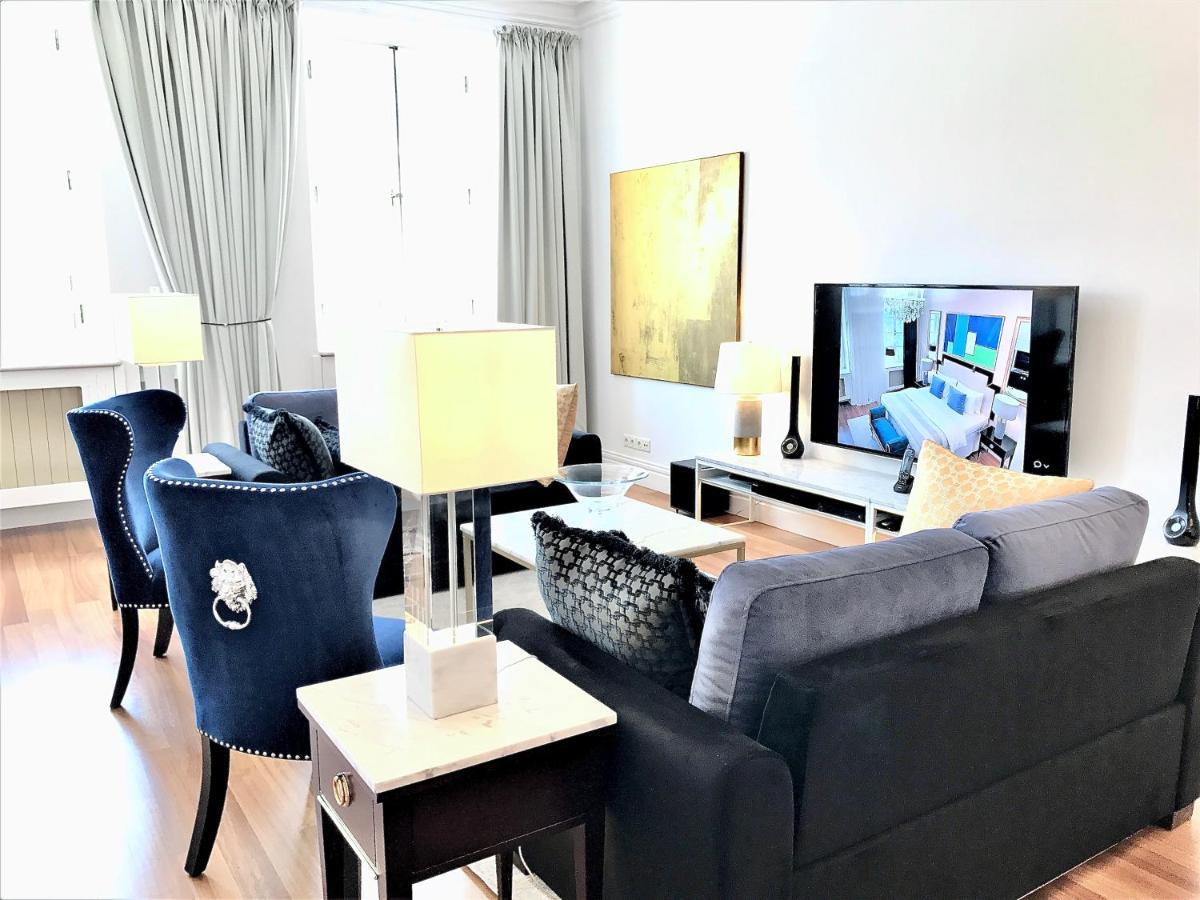 Luxury Suites & Apartments Mondrian Market Square II ワルシャワ エクステリア 写真