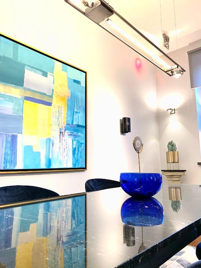 Luxury Suites & Apartments Mondrian Market Square II ワルシャワ エクステリア 写真