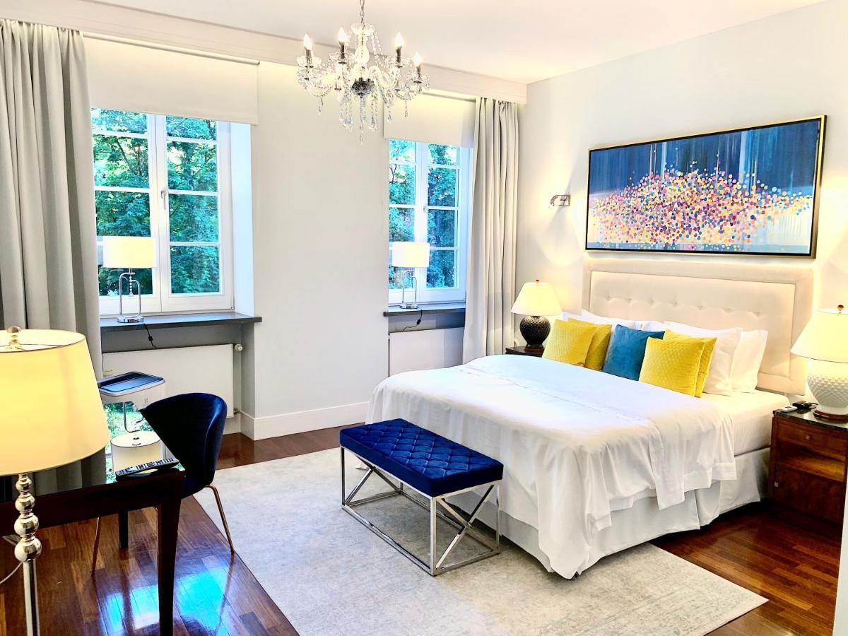 Luxury Suites & Apartments Mondrian Market Square II ワルシャワ 部屋 写真