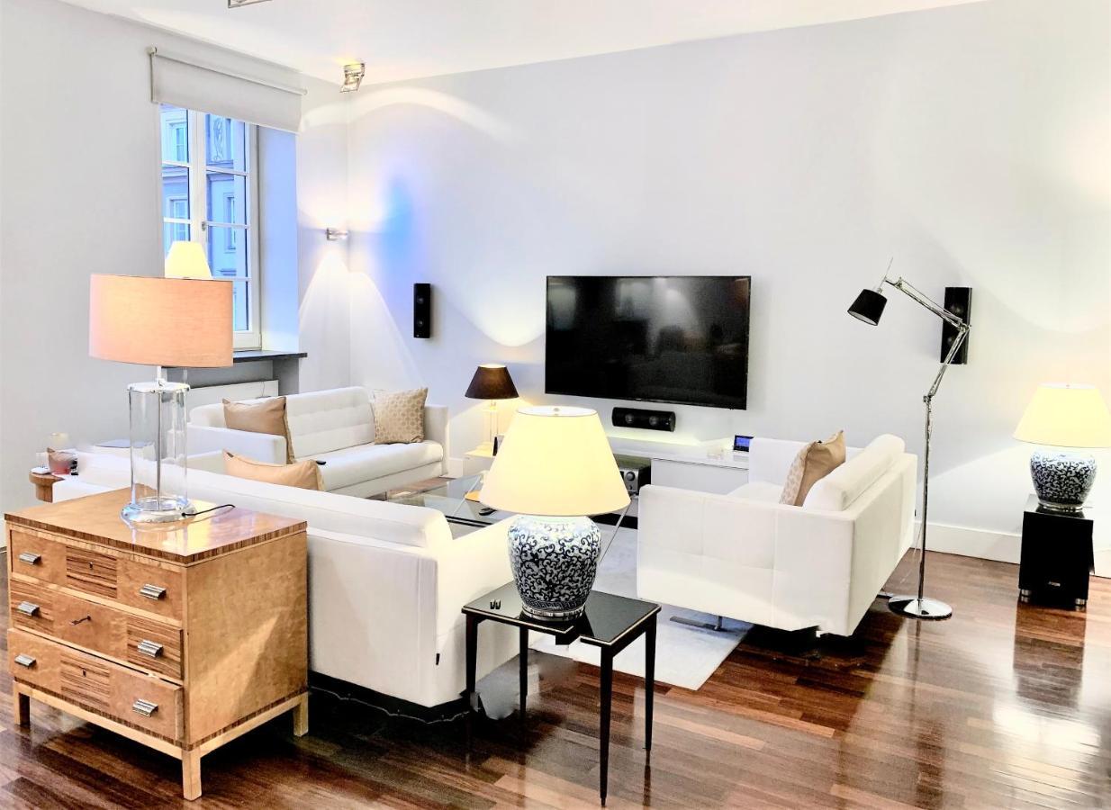 Luxury Suites & Apartments Mondrian Market Square II ワルシャワ 部屋 写真