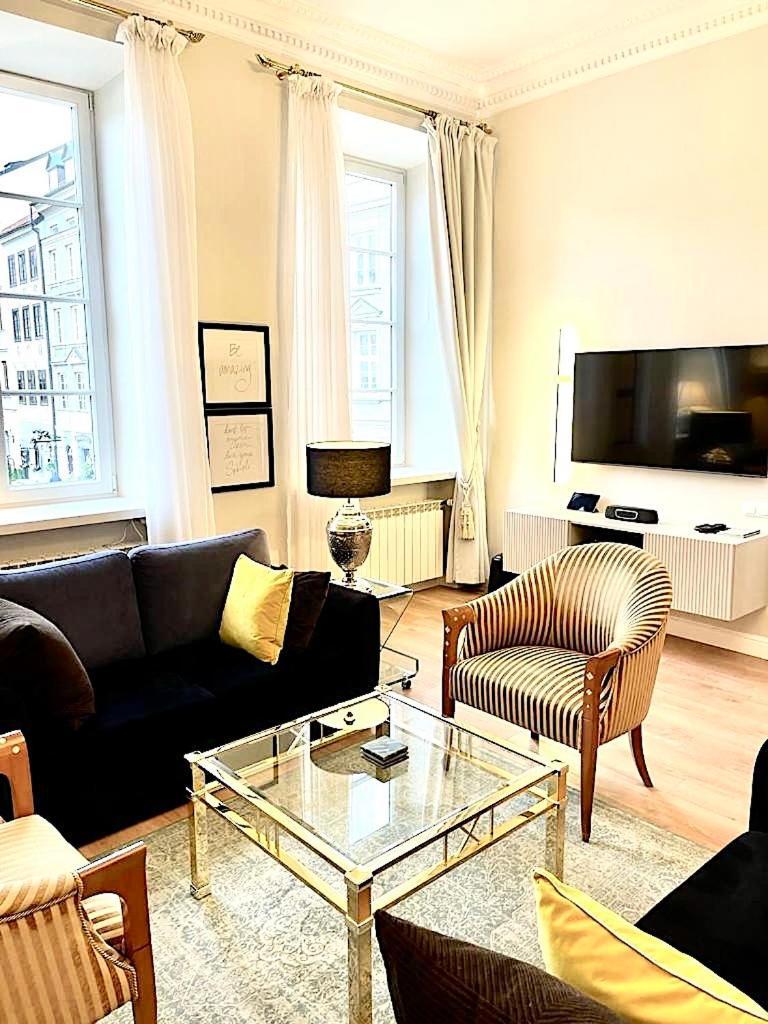 Luxury Suites & Apartments Mondrian Market Square II ワルシャワ 部屋 写真