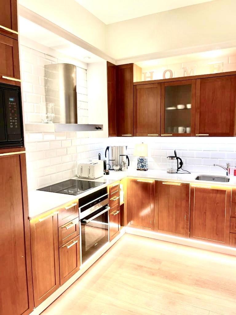 Luxury Suites & Apartments Mondrian Market Square II ワルシャワ 部屋 写真