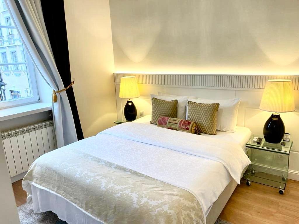 Luxury Suites & Apartments Mondrian Market Square II ワルシャワ 部屋 写真