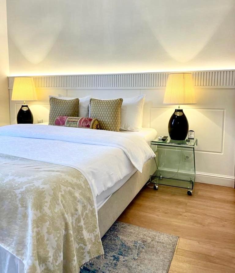 Luxury Suites & Apartments Mondrian Market Square II ワルシャワ 部屋 写真